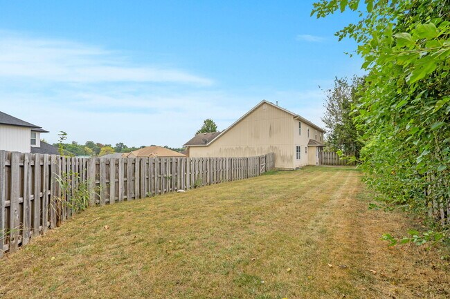 Building Photo - 719 E Watermill Cir