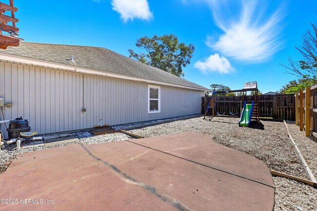 Building Photo - 14049 Broken Bow Dr N