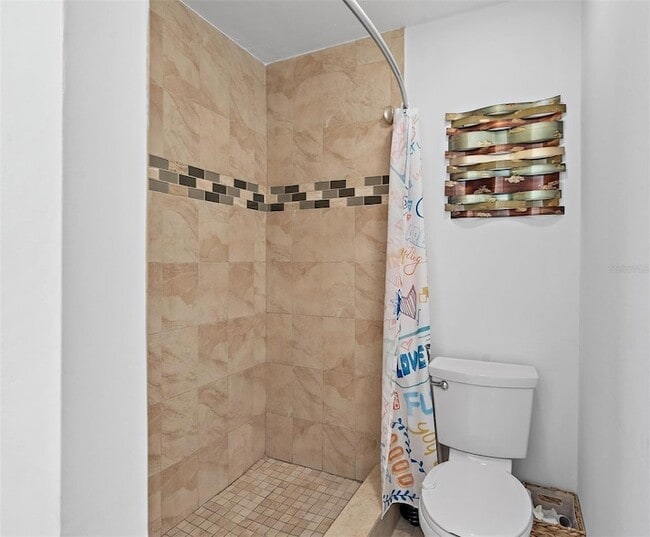 Building Photo - 5542 19th Ave N