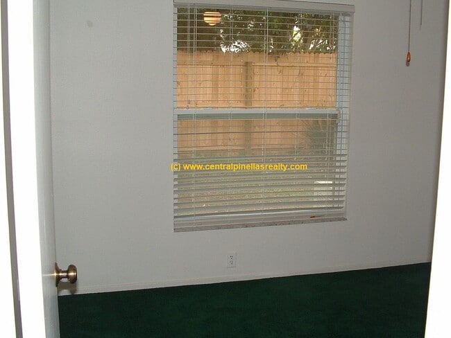 Building Photo - 3664 Montclair Dr