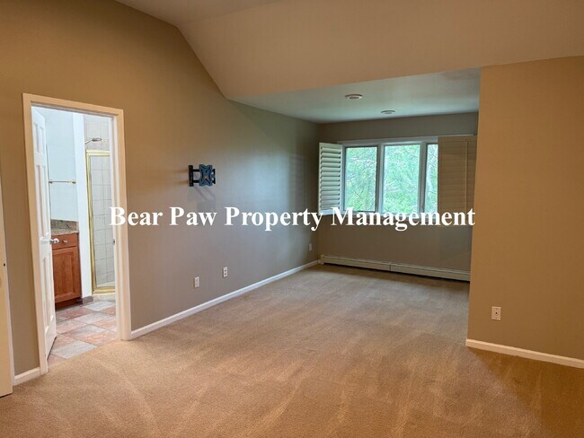 Building Photo - Beautiful Home in Riva Chase!