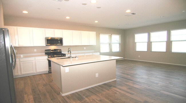 Building Photo - 288 Homeward Way