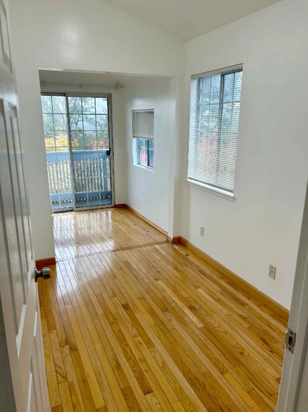 Building Photo - 1180 Sierra Vista Way