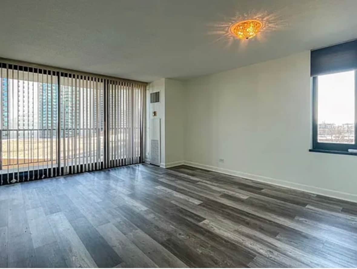 Building Photo - 3660 N Lake Shore Dr