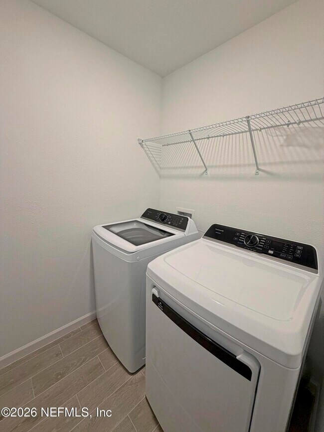 Building Photo - 191 Hubbard Bnd