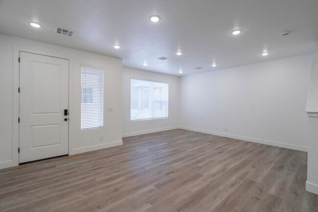 Building Photo - 907 Bright Rdg Ln
