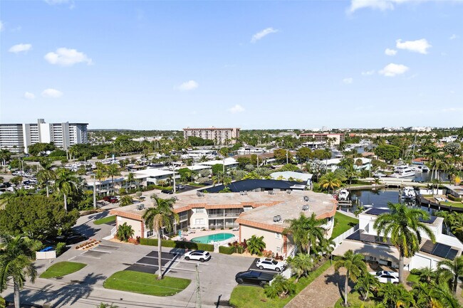 Building Photo - 2201 SE 9th St