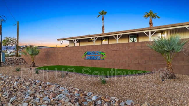 Building Photo - 437 Riverfront Dr