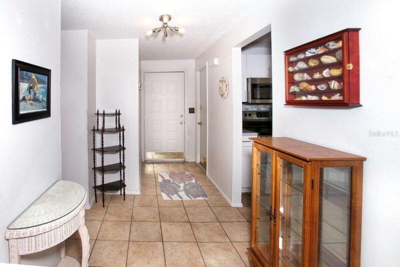 Building Photo - 6116 38th Ave W