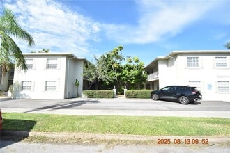 Building Photo - 304 Danube Ave