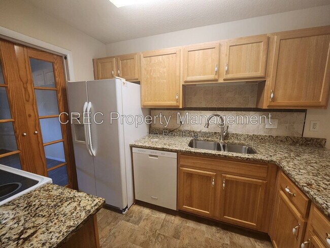 Building Photo - 205 Andrea Ln
