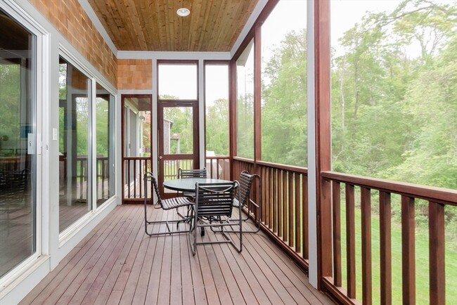 Building Photo - 3 Nonquitt Ave