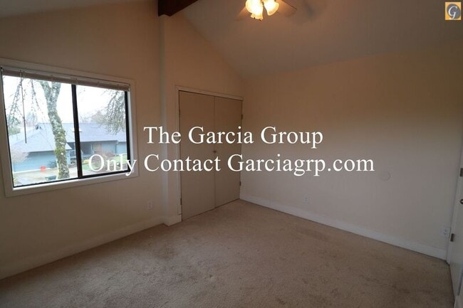 Building Photo - 10347 NW Alpenglow Way