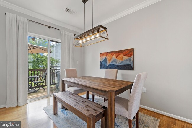 Building Photo - 21796 Kelsey Square