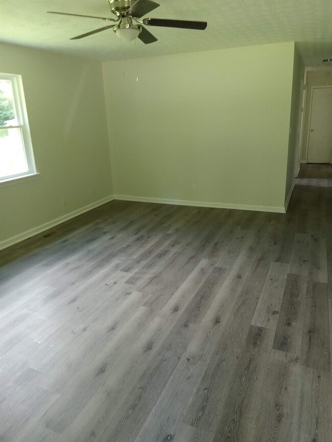 Building Photo - 5643 Rock Rd