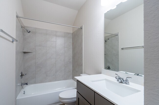 Building Photo - 30314 Ruby Frst Ct