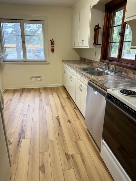 Building Photo - 104 Warnock Rd