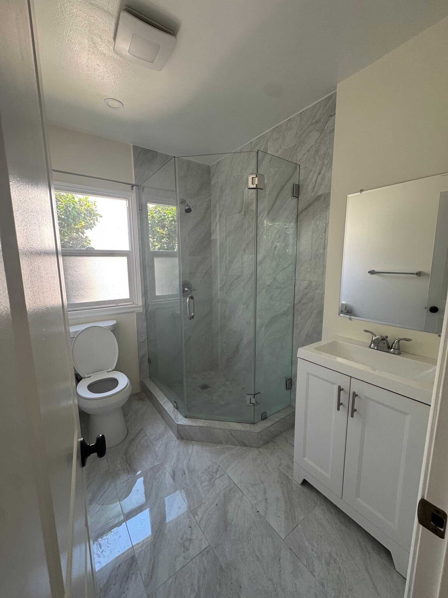 Bathroom 2 - 1529 S Monterey St