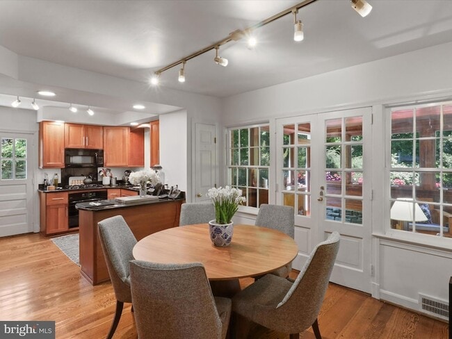 Building Photo - 4725 Rock Spring Rd