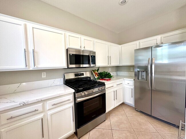 Building Photo - Available For viewing May 1, 2026. Beautiful SW Las Vegas Home. 4 Beds 2.5 Bath.