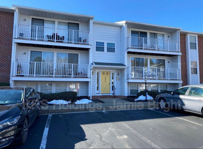 Building Photo - 7608 Portadown Ct