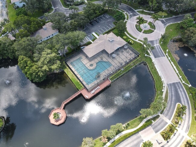 Building Photo - ** CALUSA BAY ** 2 BED / 2 BATH - CONDO - ...