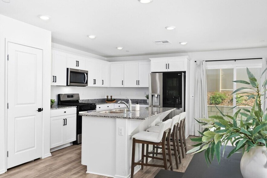 Building Photo - 28876 Camaro