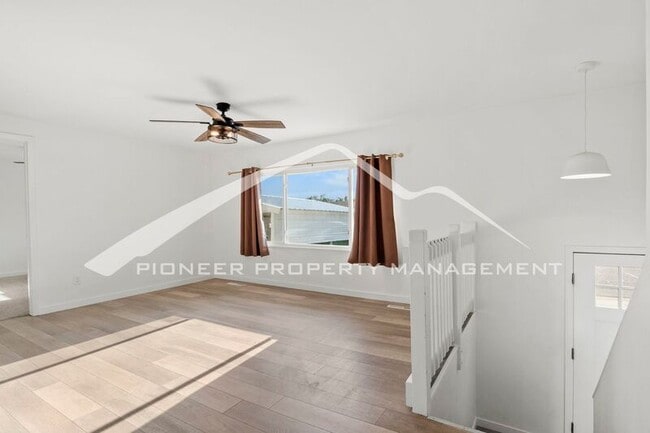 Building Photo - 610 Catalina Dr
