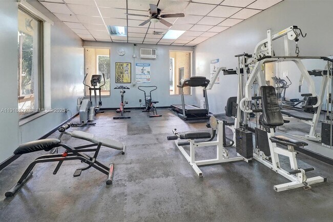 Building Photo - 12035 NE 2nd Ave