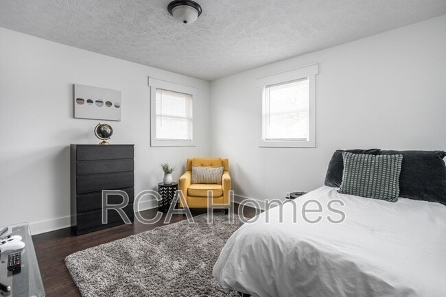 Building Photo - 1740 S Randolph St