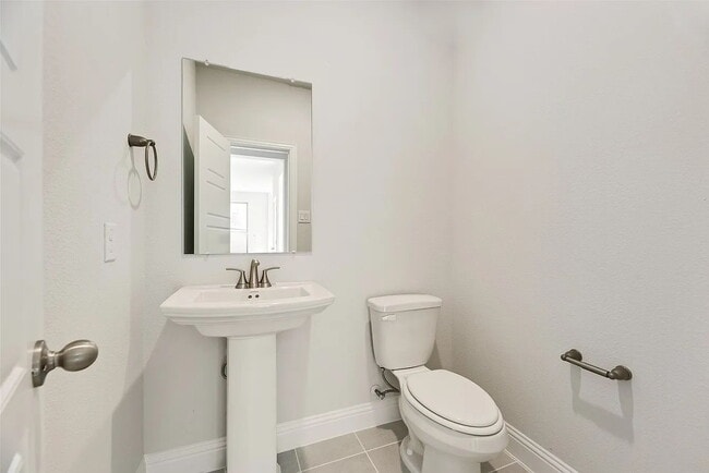 Building Photo - 3113 Buckeye St