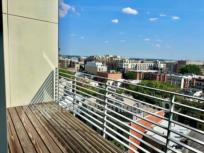 Building Photo - 1460 Belmont St NW