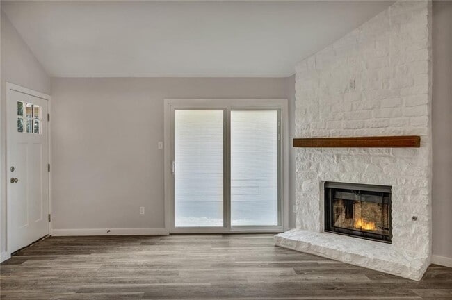 Building Photo - 16804 Pocono Dr