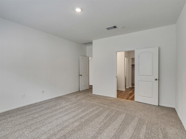 Building Photo - 24863 Springbluff Vly