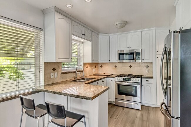 Building Photo - Exceptional 4-Bedroom Home in Prime Sugar House Location!