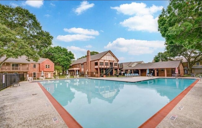 Building Photo - 10254 Hammerly Blvd