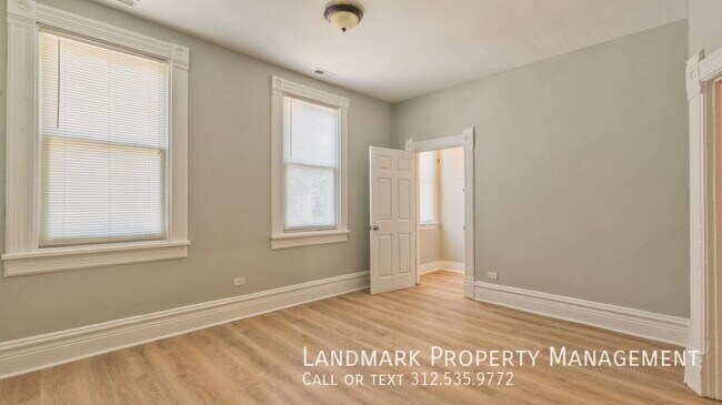 Building Photo - 2625 W 21st Pl