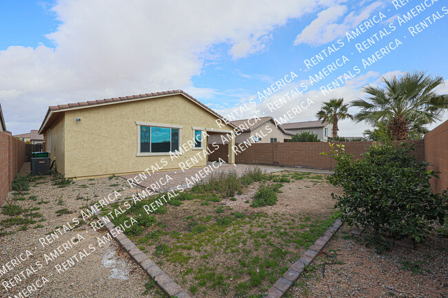 Building Photo - 41587 Anne Ln