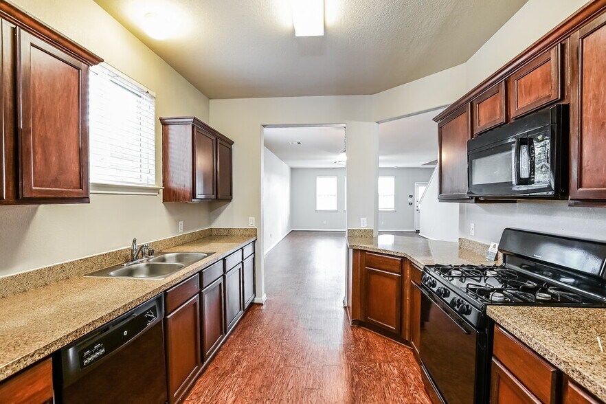 Building Photo - 3351 Allington Ct
