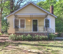 Building Photo - 1310 Winona Ave