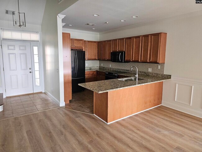 Building Photo - 112 Sandlapper Way