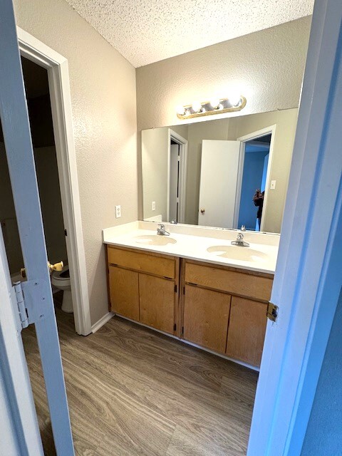 Hall Bath - 2225 Pebble Beach Dr