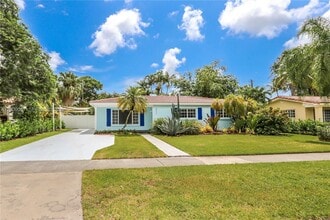 Building Photo - 8035 SW 63rd Pl