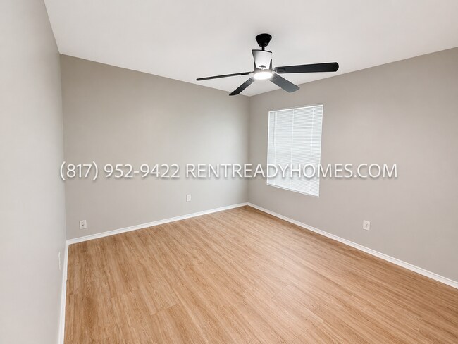 Building Photo - 3405 Plantation Ln