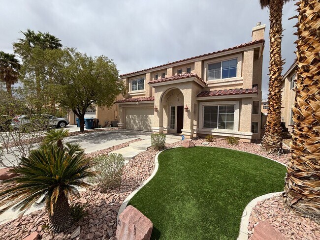 Building Photo - Beautiful two-story home with 4 BED / 2.5 BATH w Loft located in Henderson Nevada!