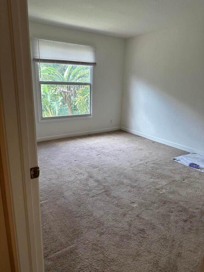 Building Photo - 8120 Bautista Way