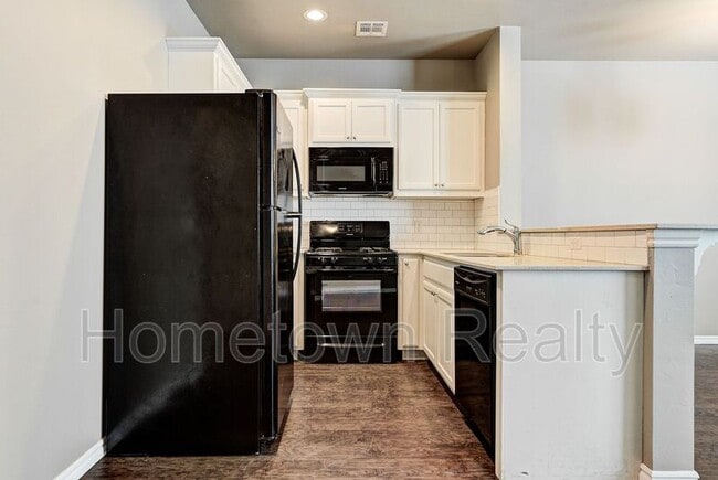 Building Photo - 788 SW 13th St