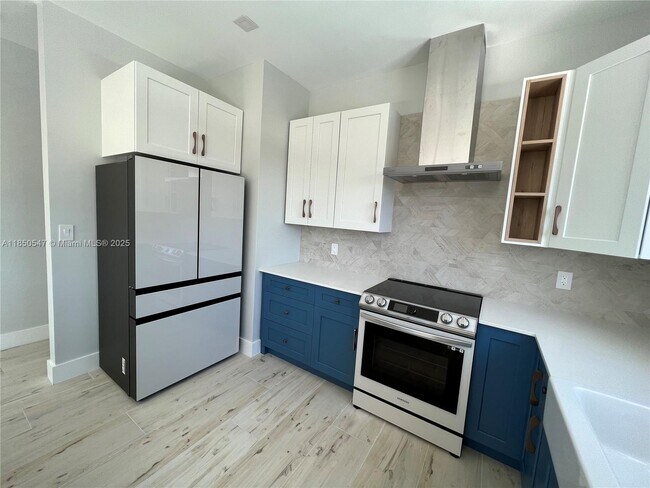 Building Photo - 8880 SW 126th Terrace