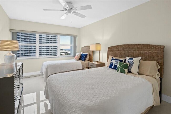 Building Photo - 2100 S Ocean Dr