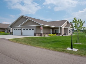 Building Photo - 620 Tree Farm Ln